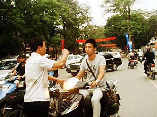 CSGT hóa trang: Lo ngại cướp giả dạng CSGT hóa trang: Lo ngại cướp giả dạng