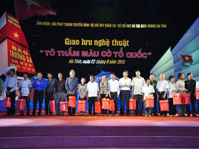 Hình mẫu thanh niên thời kỳ mới Hình mẫu thanh niên thời kỳ mới