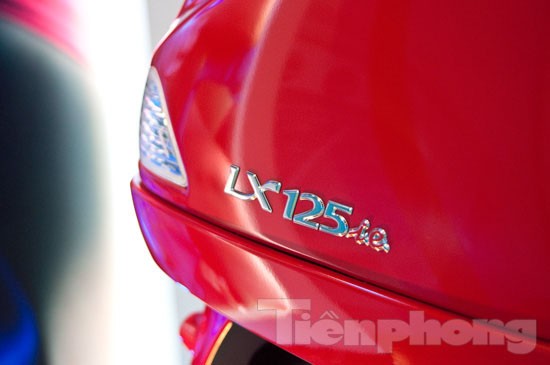 Vespa LX i.e mới chỉ còn 2,4 lít/100km Vespa LX i.e mới chỉ còn 2,4 lít/100km