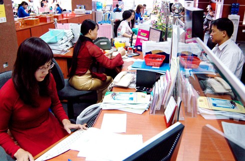 S&P: 'Vẫn tiềm ẩn nguy cơ bất ổn đối với nền kinh tế Việt Nam' S&P: 'Vẫn tiềm ẩn nguy cơ bất ổn đối với nền kinh tế Việt Nam'
