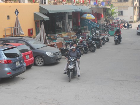'Kiên quyết đóng cửa Zone 9' 'Kiên quyết đóng cửa Zone 9'