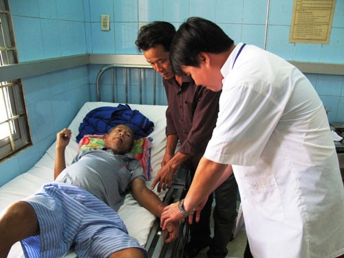 Cô giáo nhốt chồng đến gần chết Cô giáo nhốt chồng đến gần chết