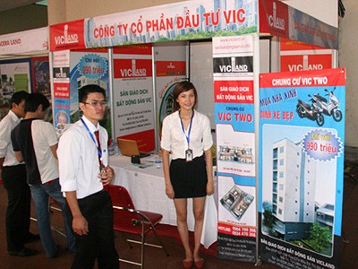 Hội chợ bất động sản: Khách èo uột và than giá cao Hội chợ bất động sản: Khách èo uột và than giá cao