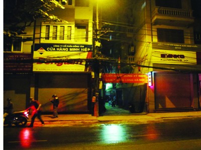 Khởi tố một công an liên quan giang hồ hỗn chiến Ngõ 302 đường Láng, nơi xảy ra vụ án