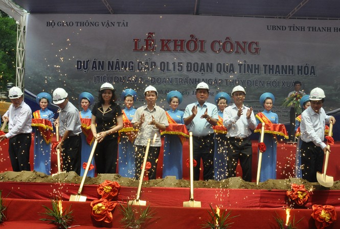 Nâng cấp Quốc lộ 15A, thông xe cầu đường sắt Đò Lèn Nâng cấp Quốc lộ 15A, thông xe cầu đường sắt Đò Lèn