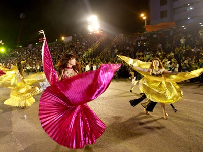 Hoành tráng lễ hội Carnaval Hạ Long 2012 Hoành tráng lễ hội Carnaval Hạ Long 2012