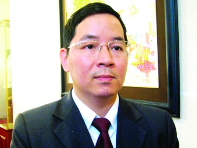 Phân bổ vốn hợp lý để nuôi dưỡng sản xuất Theo TS Vũ Thành Tự Anh, cần phân bổ nguồn vốn vay hợp lý theo các tín hiệu của cơ chế thị trường