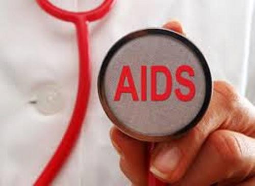 Bắt bác sĩ xác nhận phạm nhân giết người ‘nhiễm HIV’ Bắt bác sĩ xác nhận phạm nhân giết người ‘nhiễm HIV’