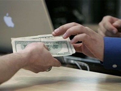 Trả lại 50 triệu đồng hành khách đánh rơi Trả lại 50 triệu đồng hành khách đánh rơi