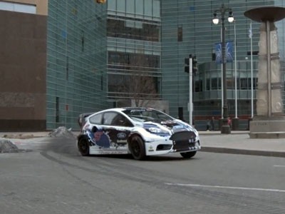 Ford Fiest đua giữa Detroit Ford Fiest đua giữa Detroit