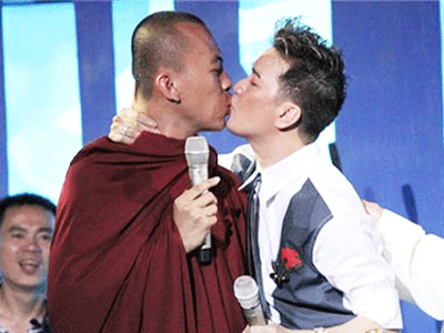 Rờn rợn... một nụ hôn Rờn rợn... một nụ hôn