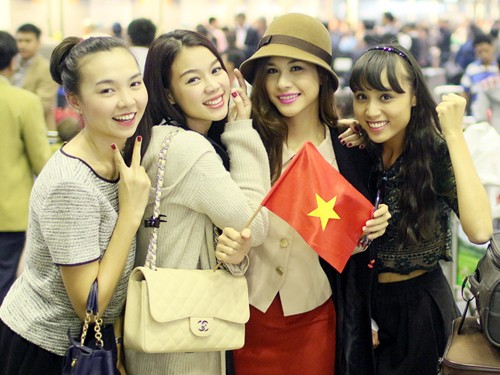 Hương Trâm lên đường đến Nhật Bản Hương Trâm lên đường đến Nhật Bản