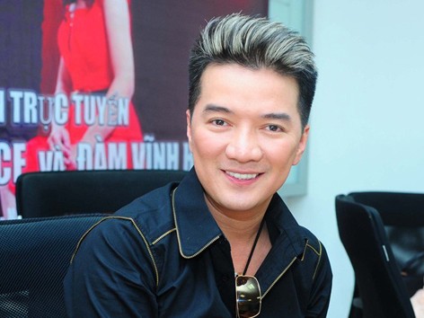 Mr Đàm: 'Đừng hy vọng có bình yên khi vào showbiz' Mr Đàm: 'Đừng hy vọng có bình yên khi vào showbiz'