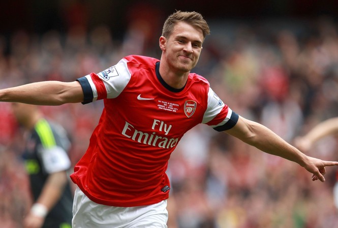 Đội hình Premier League: Tôn vinh Ramsey và Suarez Đội hình Premier League: Tôn vinh Ramsey và Suarez