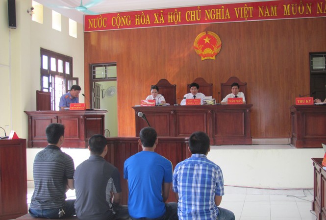 Vụ công an trấn gái mại dâm: Nhiều tình tiết bất ngờ Vụ công an trấn gái mại dâm: Nhiều tình tiết bất ngờ
