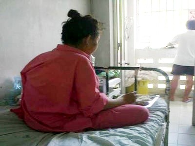 Thiếu nữ 19 tuổi bị người tình tạt axit Thiếu nữ 19 tuổi bị người tình tạt axit