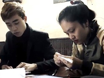 Clip ứa nước mắt về ‘bác trưởng thôn’ Văn Hiệp Clip ứa nước mắt về ‘bác trưởng thôn’ Văn Hiệp