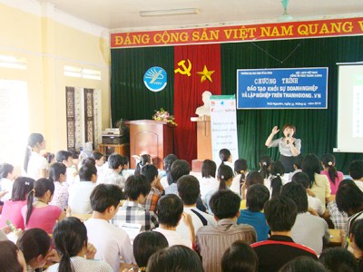 Khi giảng viên là doanh nhân Một buổi học qua Elearning của thanh niên Thái Nguyên