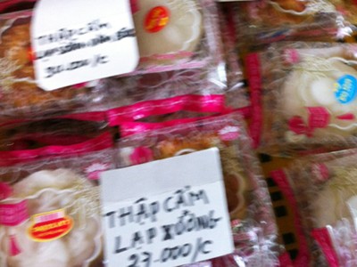 Cẩn thận bánh Trung thu ‘đội lốt’ Cẩn thận bánh Trung thu ‘đội lốt’
