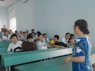 Những câu hỏi 'khó đỡ' của học trò cấp 2 về giới tính Những câu hỏi 'khó đỡ' của học trò cấp 2 về giới tính