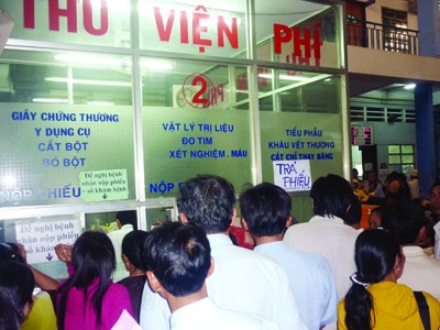 Viện phí tăng, bệnh viện đua nhau 'hốt bạc' Viện phí tăng, bệnh viện đua nhau 'hốt bạc'