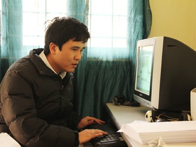 Chàng cử nhân mù mở dịch vụ tẩm quất Chàng cử nhân mù mở dịch vụ tẩm quất
