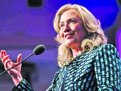 Bà Clinton diễn thuyết kiếm bộn tiền Bà Clinton diễn thuyết kiếm bộn tiền