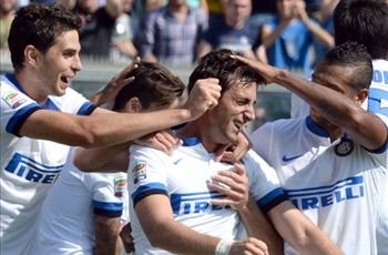 Sau hơn hai năm Roma mới thắng Lazio Sau hơn hai năm Roma mới thắng Lazio