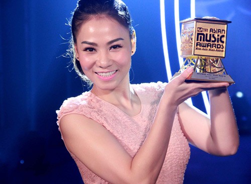 Thu Minh đoạt giải 'Nghệ sĩ xuất sắc nhất châu Á' Thu Minh đoạt giải 'Nghệ sĩ xuất sắc nhất châu Á'