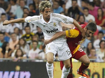 Dạ tiệc trắng ở Bernabeu Dạ tiệc trắng ở Bernabeu