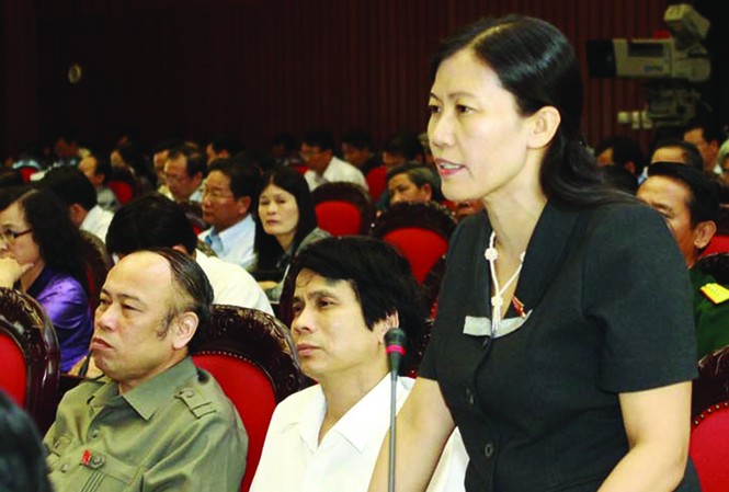 Nóng chuyện giá cả, môi trường Nóng chuyện giá cả, môi trường