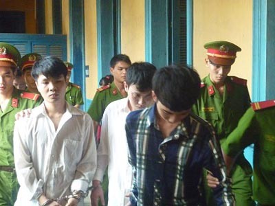 Án mạng từ cái bĩu môi chê gái ‘xấu mà chảnh’ Án mạng từ cái bĩu môi chê gái ‘xấu mà chảnh’