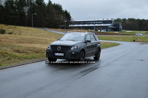 ML 63 AMG – lời đáp trả của Mercedes tới BMW X5 M ML 63 AMG – lời đáp trả của Mercedes tới BMW X5 M
