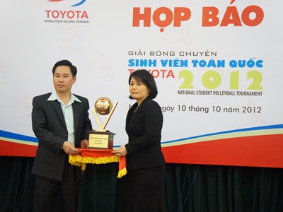 Sắp diễn ra VCK Bóng chuyền Sinh viên Toyota 2012 Sắp diễn ra VCK Bóng chuyền Sinh viên Toyota 2012