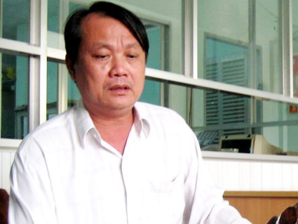 Cán bộ quan hệ với vợ nhà báo bị khai trừ Đảng Cán bộ quan hệ với vợ nhà báo bị khai trừ Đảng