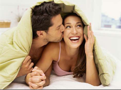 Bị mù tạm thời mỗi khi làm 'chuyện ấy' Ảnh minh họa.