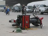 Tai nạn giao thông, xe nát đầu, người nhập viện Tai nạn giao thông, xe nát đầu, người nhập viện