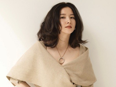 Lee Young Ae quyến rũ trở lại Lee Young Ae quyến rũ trở lại