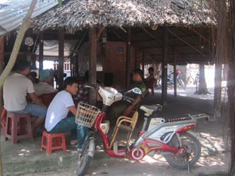 Ghen vợ, chồng lỡ tay giết con Ghen vợ, chồng lỡ tay giết con