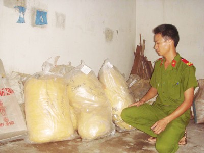 Vàng và máu - Kỳ cuối: Được mất dưới núi vàng Vàng và máu - Kỳ cuối: Được mất dưới núi vàng