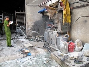 Cháy cây xăng, bé bốn tuổi tử vong Cháy cây xăng, bé bốn tuổi tử vong