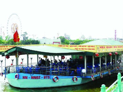 Chòng chành nhà nổi Hồ Tây Chòng chành nhà nổi Hồ Tây
