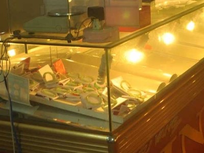Tiệm vàng lại mua vàng miếng dưới 1 lượng Tiệm vàng lại mua vàng miếng dưới 1 lượng