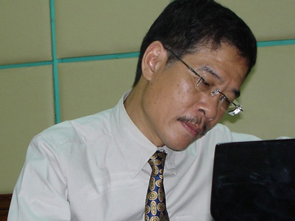 Nhạc sỹ Đặng Hữu Phúc: Nhạc phim là 'dạng nửa vời' Nhạc sỹ Đặng Hữu Phúc: Nhạc phim là 'dạng nửa vời'
