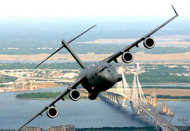 Mỹ lần đầu chuyển máy bay vận tải C-17 cho Ấn Độ Mỹ lần đầu chuyển máy bay vận tải C-17 cho Ấn Độ
