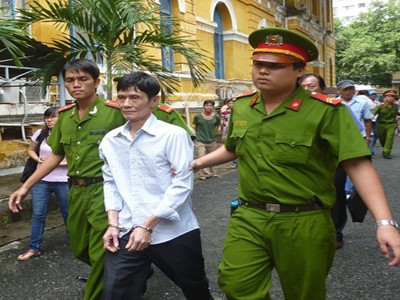 Tranh nhau khách, xe ôm truy sát trên phố Tranh nhau khách, xe ôm truy sát trên phố