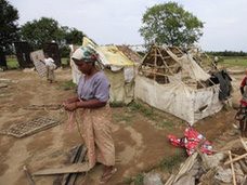 Tàu chở 200 người chìm ngoài khơi Myanmar Chính quyền Myanmar di dời dân trước cơn bão Mahasen