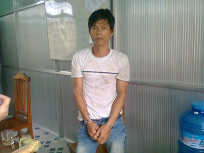 Nghi phạm giết người giấu xác dưới giếng là con nạn nhân Nghi phạm giết người giấu xác dưới giếng là con nạn nhân