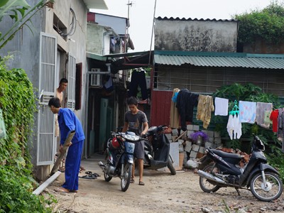 Phó trưởng Công an xã 'tiếp tay' xây nhà lậu giữa Hà Nội? Khu vực đất công hồ Cầu Đôi được xây dựng ồ ạt