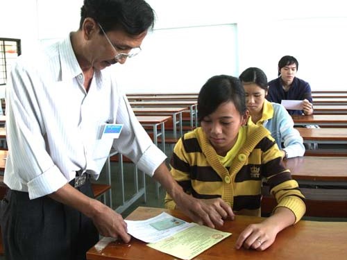 Bất hợp lý khối thi tuyển sinh Bất hợp lý khối thi tuyển sinh